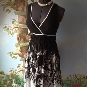 Metro 22 Women Dress Size Small New